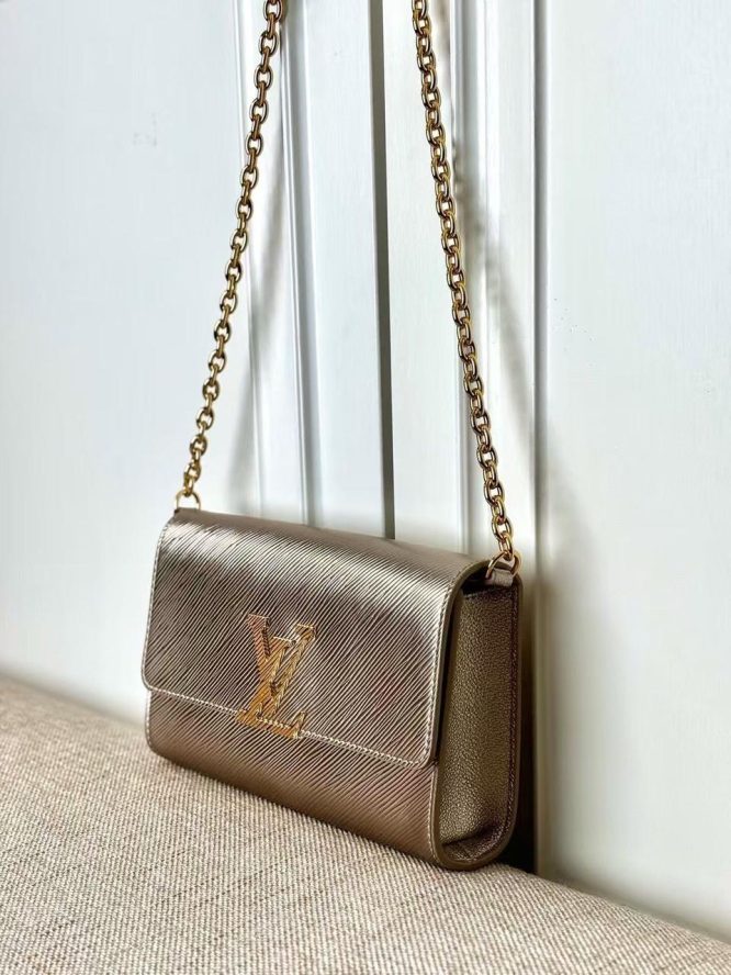 Louis Vuitton Women's Luxury - Handbag