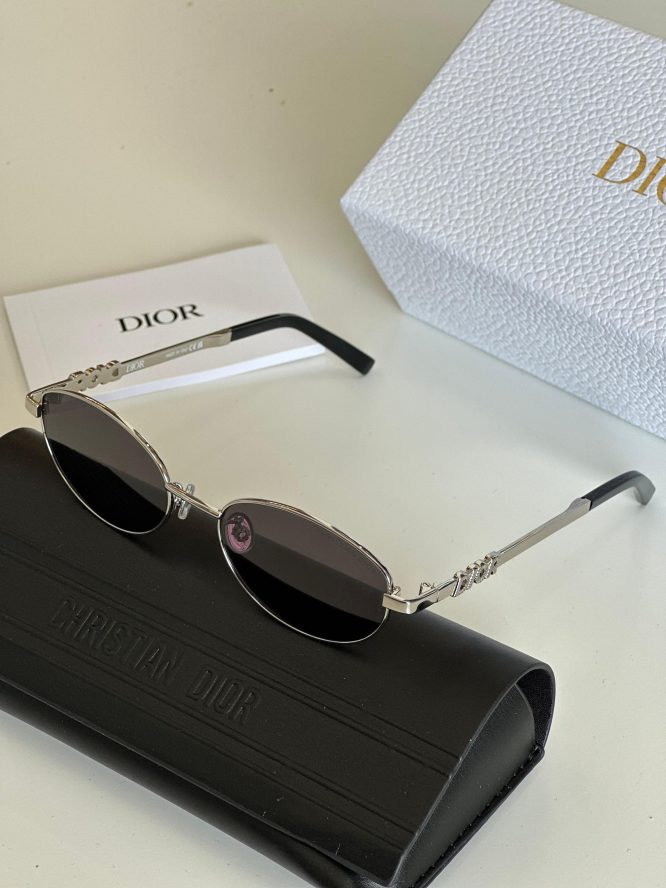 DIOR- SUNGLASS