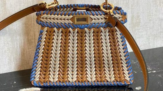 FENDI-PEEKABOO LSEEU-HAND BAG