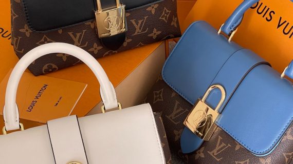 LOUIS VUITTON LOCKY BB