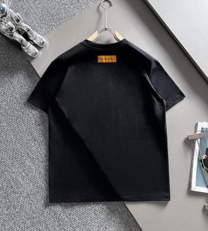 LOUIS VUITTON-T-SHIRT-MEN