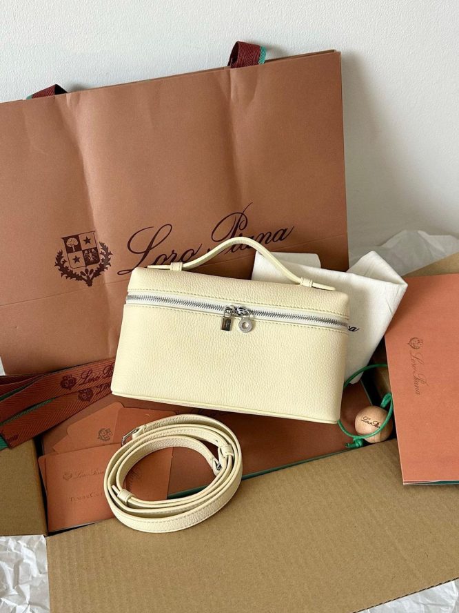 LORO-PIANA-POCKET-BAGS-WOMEN