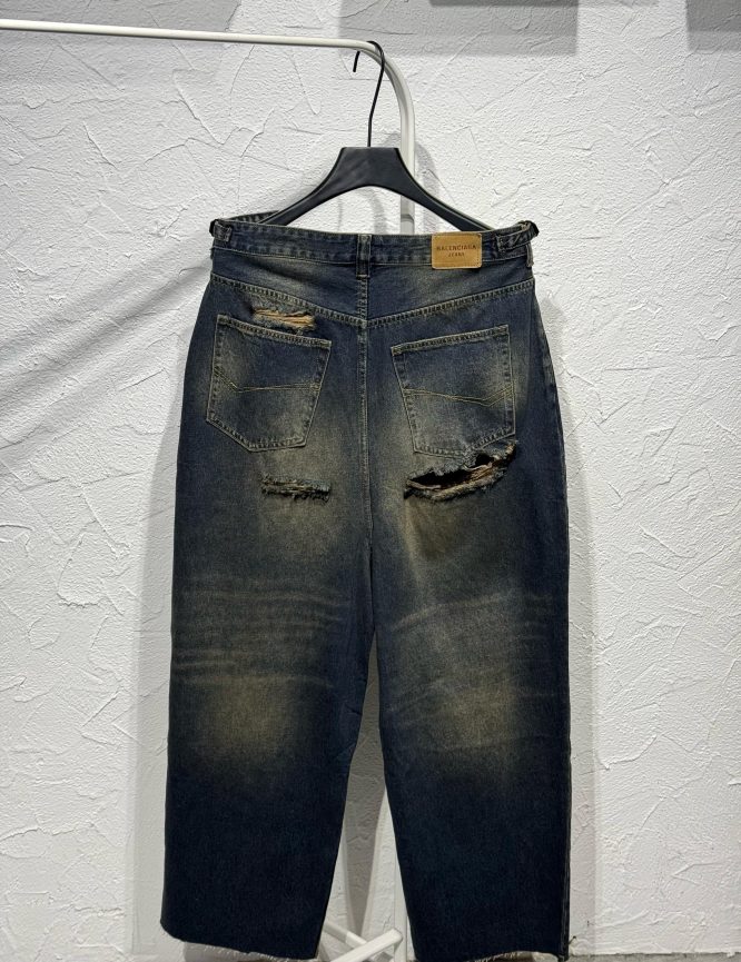 BALENCIAGA-PANTS-MEN