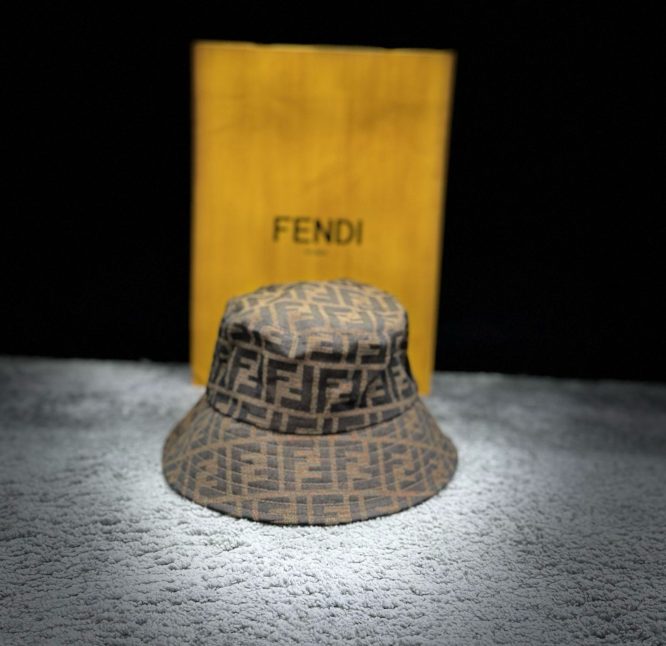 FENDI-HATS-MEN
