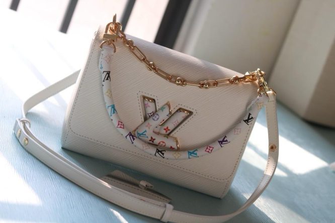 LOUIS-VUITTON-TWIST-BAG-WOMEN