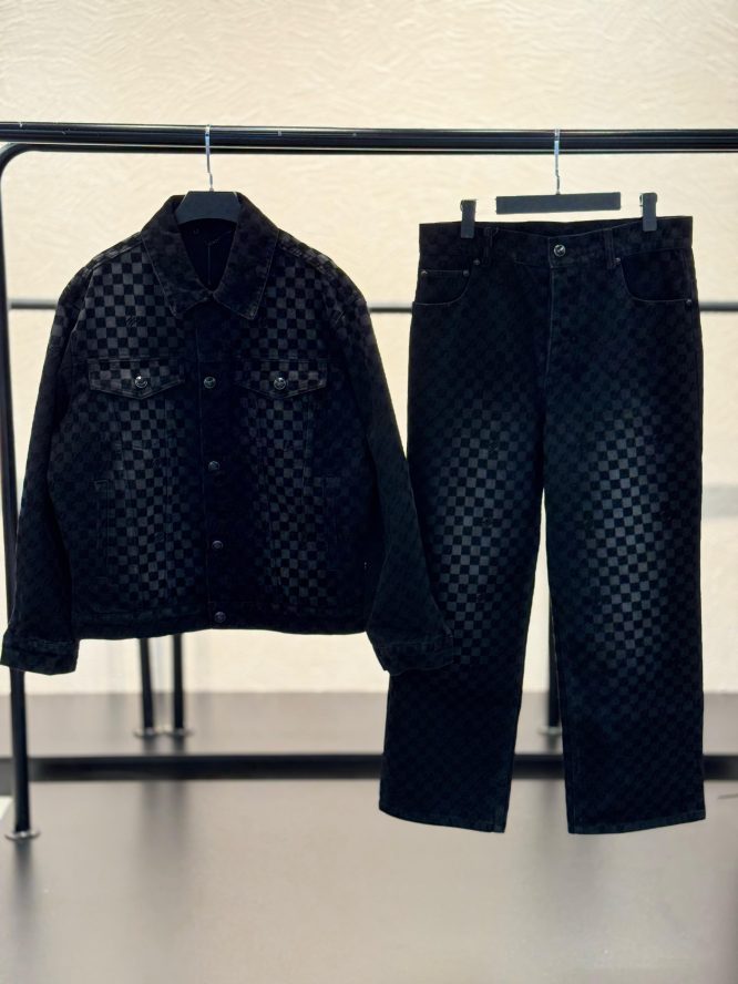 LOUIS-VUITTON-MONOGRAM-SET-MEN