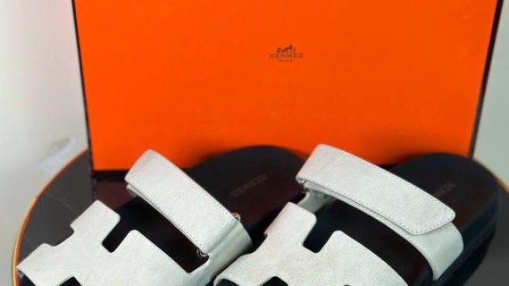 Hermès Izmir Suede Sandals