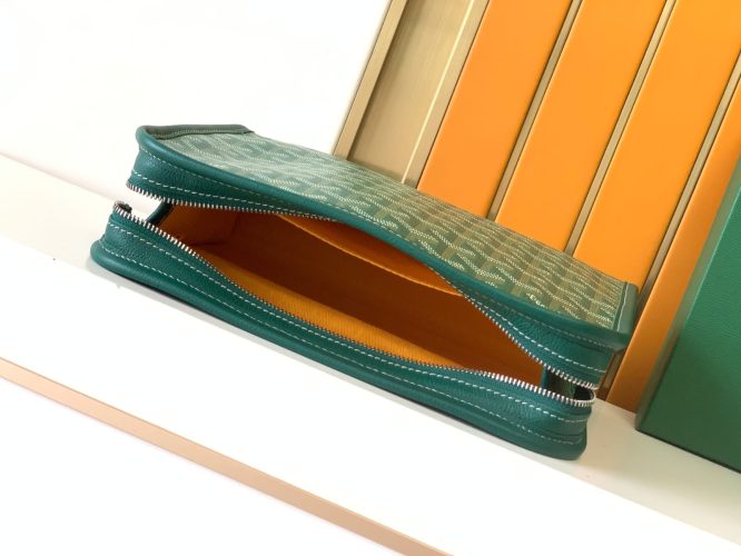 Goyard Clutch Men