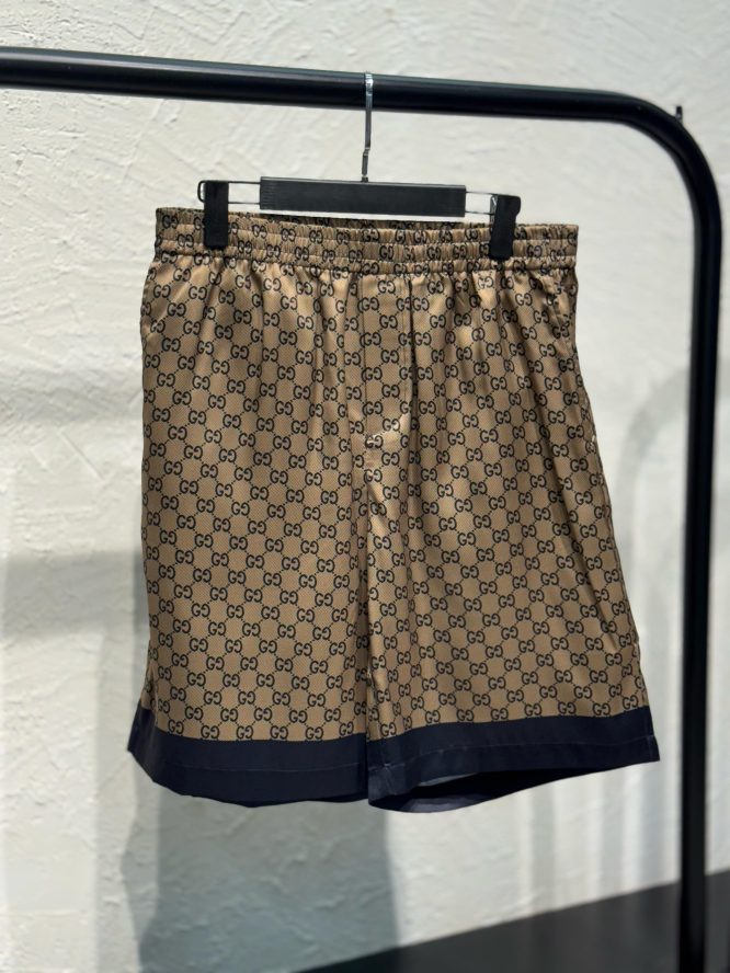Gucci Printed silk shirt&Shorts set