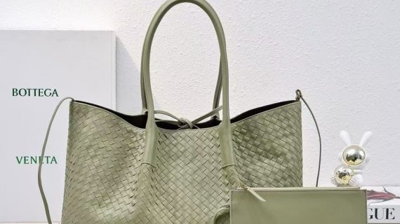 Bottega Veneta Womens Pinacoteca Tote Bag