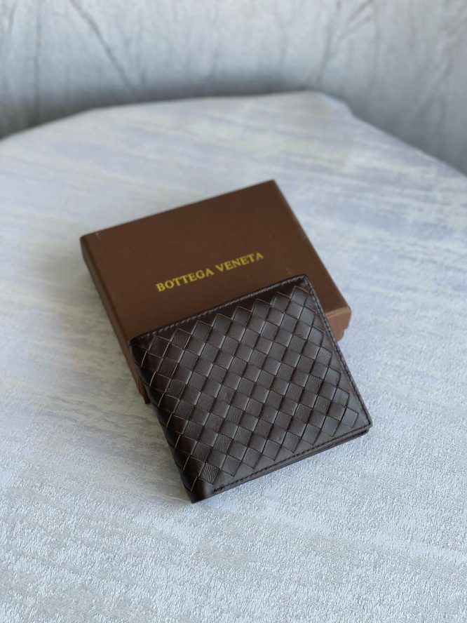 BOTTEGA-VENETA-WALLET-MEN
