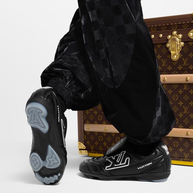LOUIS-VUITTON-FOOTPRINT-SOCCER-SHOES-MEN
