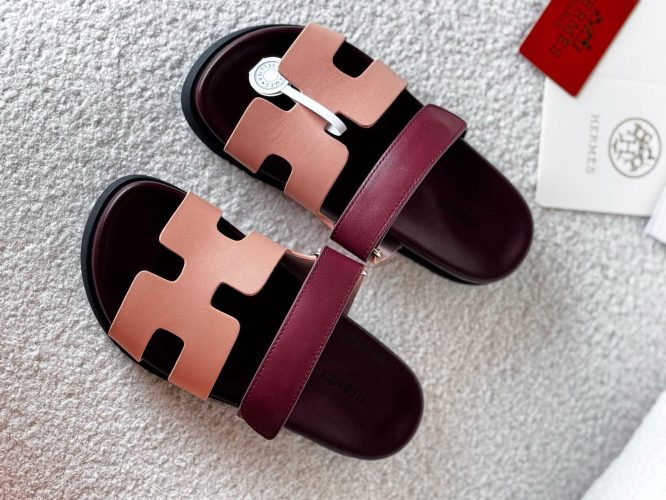 HERMES-CHYPRE-SANDAL-WOMEN