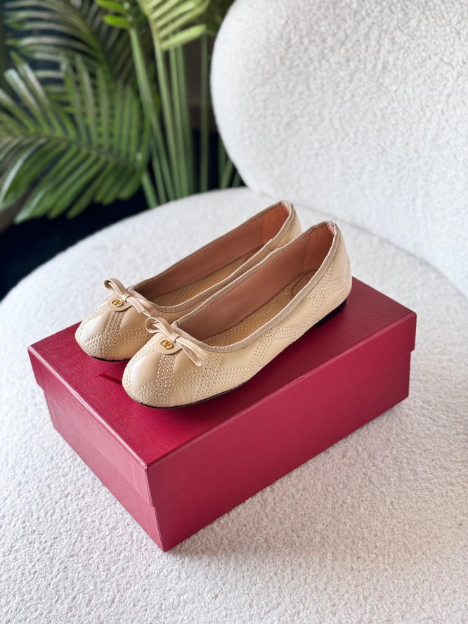 VALENTINO-BALLET-FLAT-SHOES-WOMEN