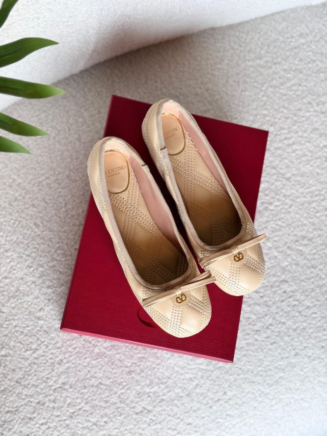 VALENTINO-BALLET-FLAT-SHOES-WOMEN