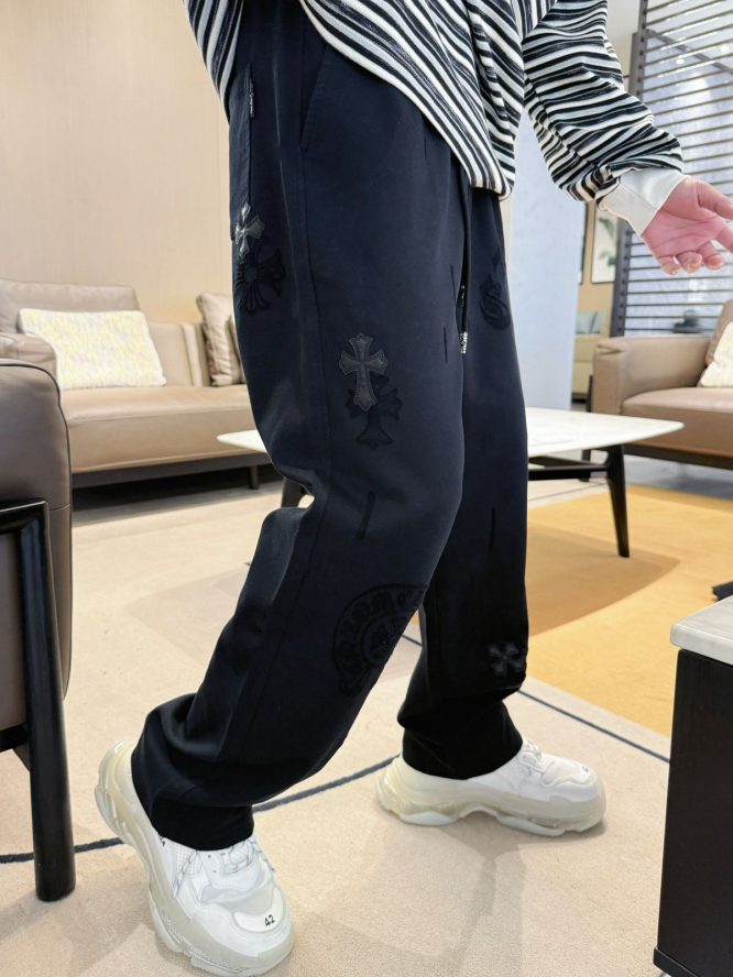 CHROME-HEARTS-SWEAT-PANTS-MEN