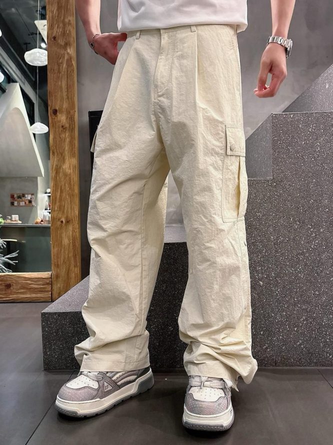 BALENCIAGA-CARGO-PANTS-MEN