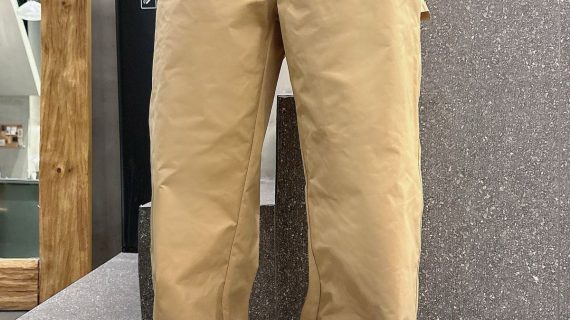 BURBERRY-CHINO-PANTS-MEN
