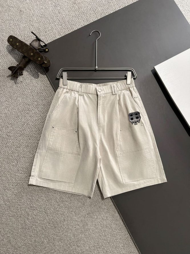BALENCIAGA-25-CARGO-SHORT-MEN