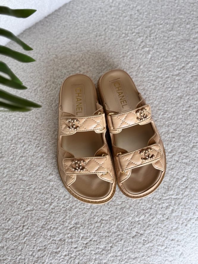 CHANEL-DAD-SANDALS-WOMEN