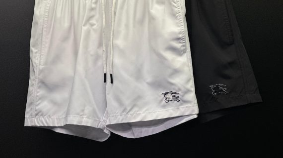 BURBERRY-SWIMMING-SHORT-MEN