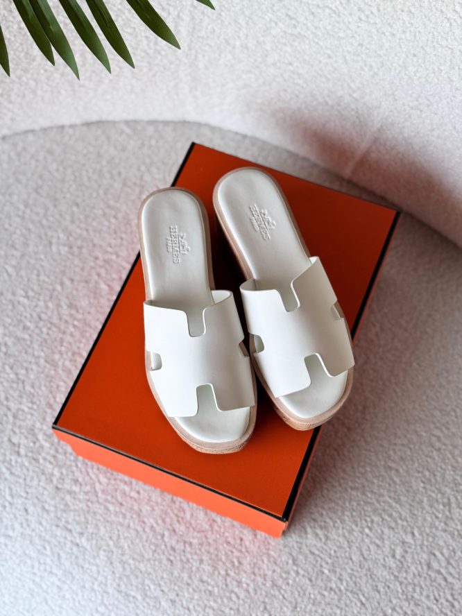 HERMES-SANDAL-WOMEN