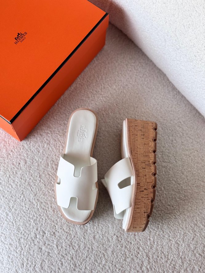 HERMES-SANDAL-WOMEN