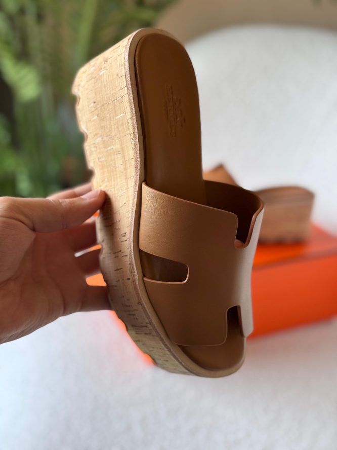 HERMES-SANDAL-WOMEN