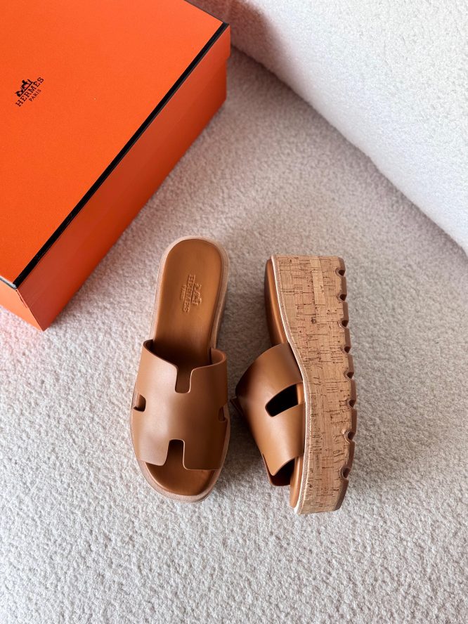 HERMES-SANDAL-WOMEN