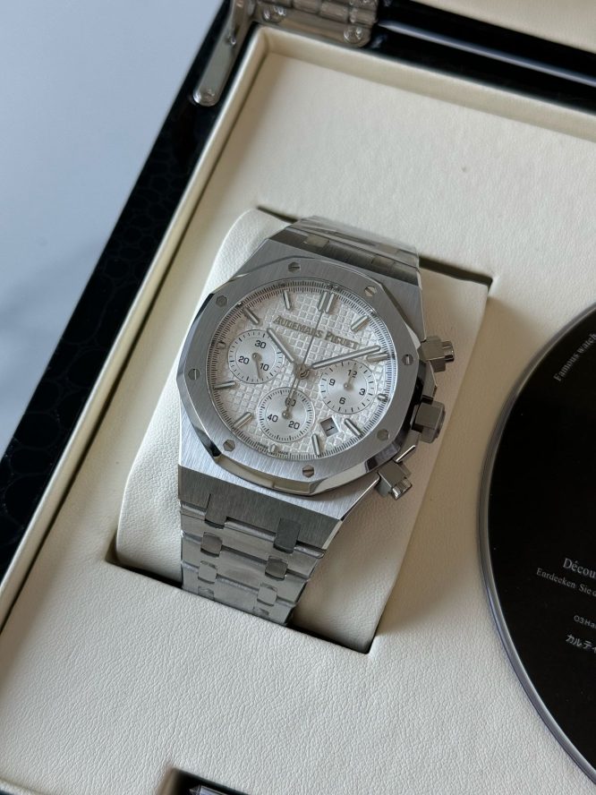AUDEMARS-PIGUET-ROYAL-OAK-CHRONOGRAPH-WATCH-MEN