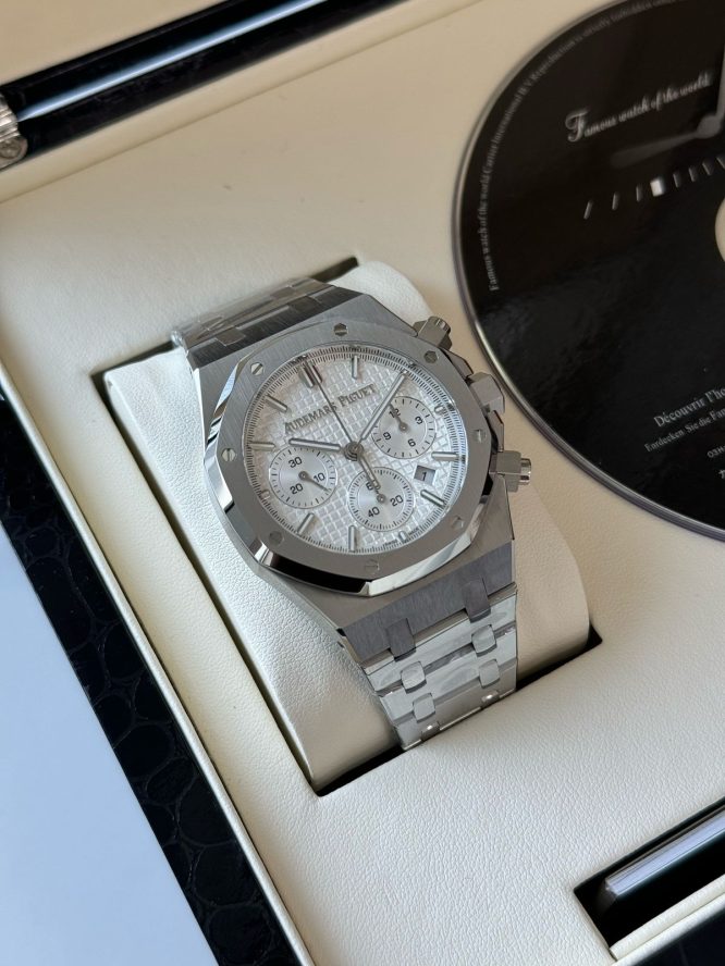 AUDEMARS-PIGUET-ROYAL-OAK-CHRONOGRAPH-WATCH-MEN