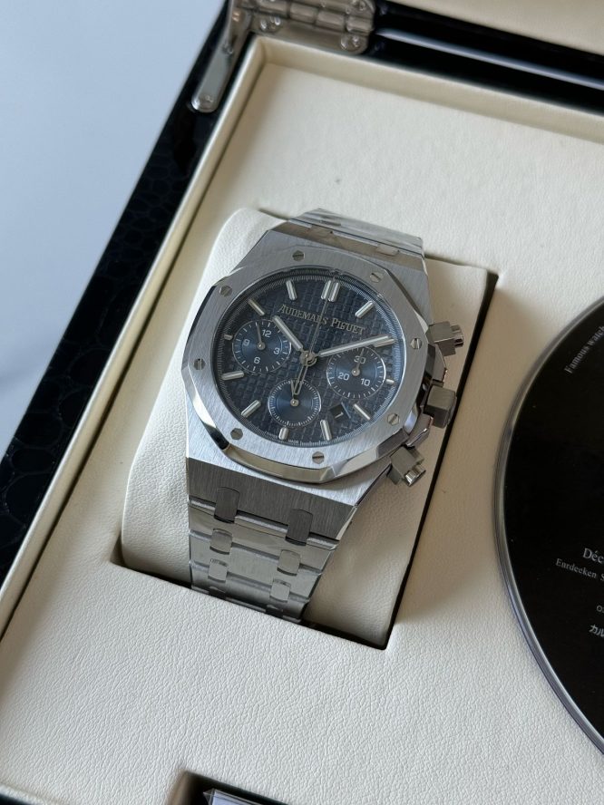 AUDEMARS-PIGUET-ROYAL-OAK-CHRONOGRAPH-WATCH-MEN