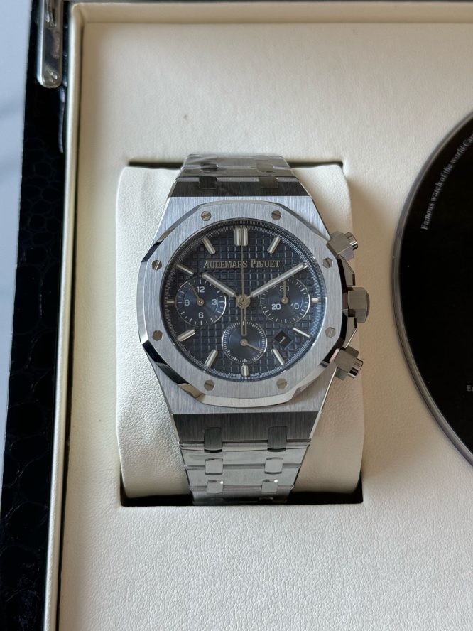 AUDEMARS-PIGUET-ROYAL-OAK-CHRONOGRAPH-WATCH-MEN
