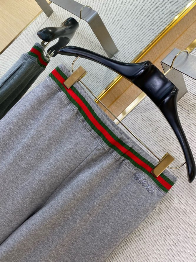GUCCI-TRACK-PANTS-WOMEN