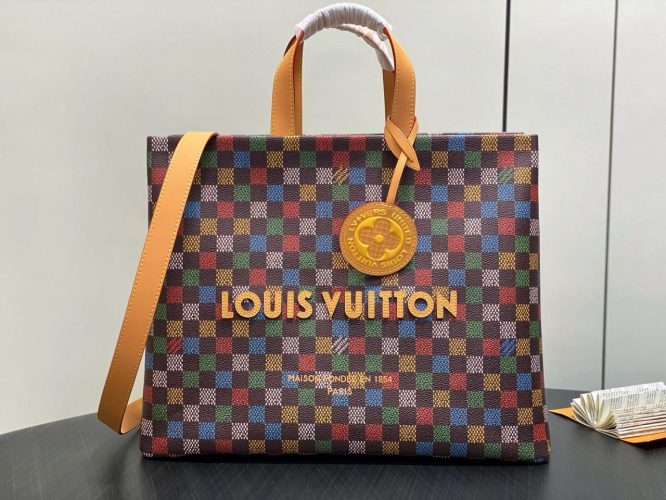 LOUIS-VUITTON-NEVERFULL-MM-BAG-WOMEN