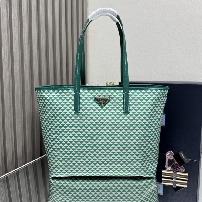Prada Tote bag