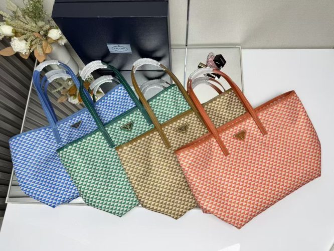 Prada Tote bag