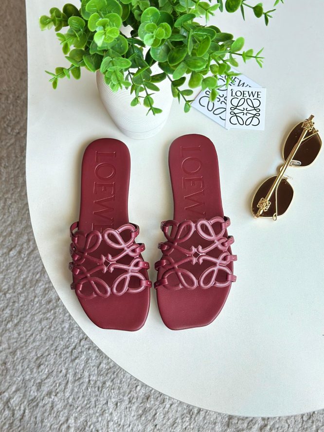 LOEWE-PETAL-ANAGRAM-SLIDES-WOMEN