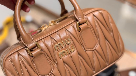 MIU MIU-ARCADIE-MATELASSE-BAG-WOMEN
