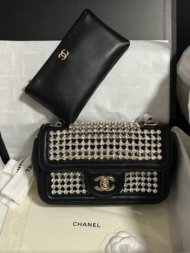 Chanel Full Hand Bag