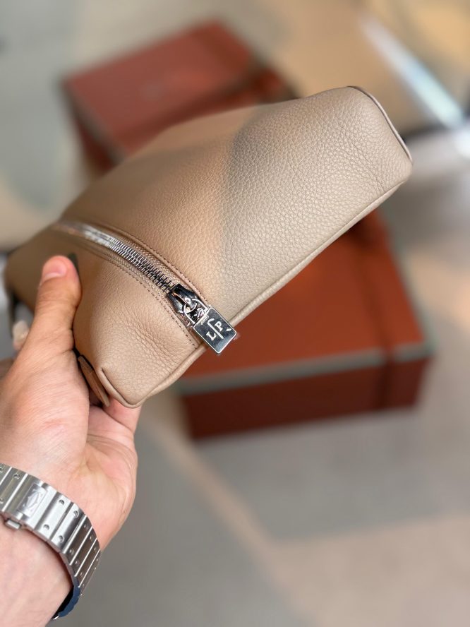 LORO-PIANA-EXTRA-POUCH-BAG-MEN