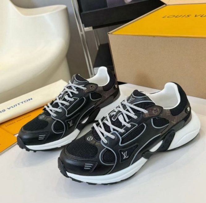 LOUIS-VUITTON-SNEAKERS-WOMEN