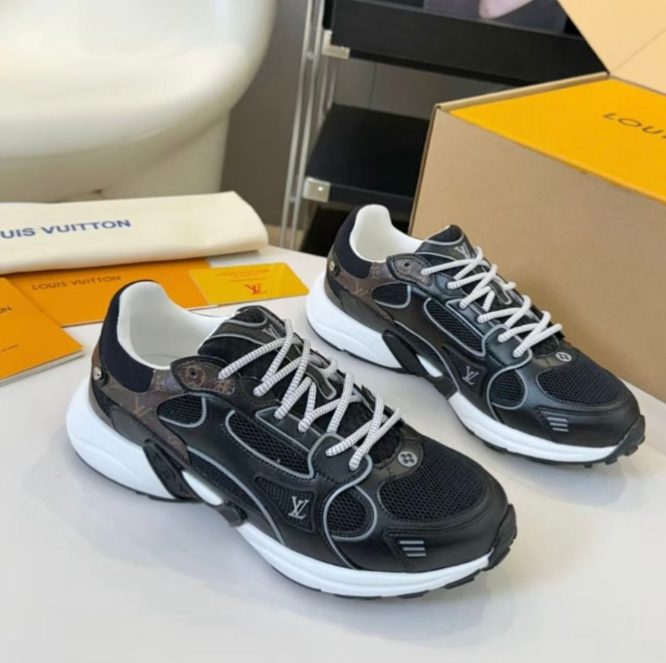LOUIS-VUITTON-SNEAKERS-WOMEN