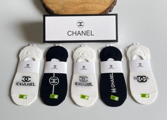 CHANEL-NO-SHOW-SOCKS-MEN