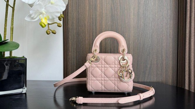 DIOR-MICRO-BAG-WOMEN