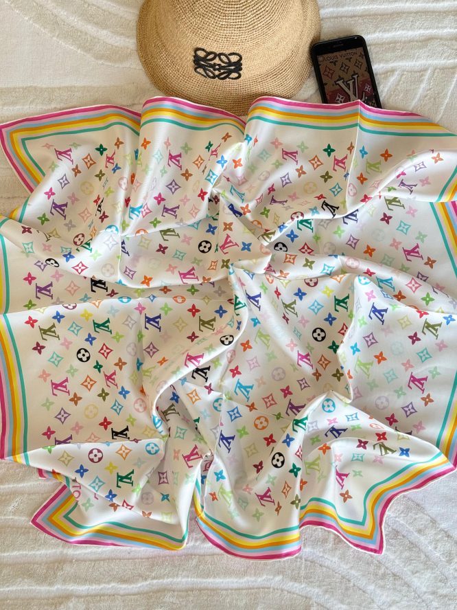 LOUIS-VUITTON-MULTICOLOR-SCARF-WOMEN