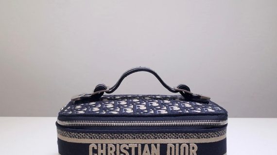DIOR-VANITY-CASE-BAG-WOMEN
