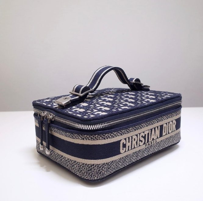 DIOR-VANITY-CASE-BAG-WOMEN