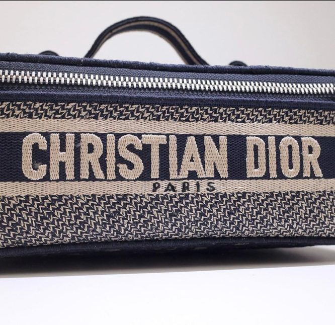 DIOR-VANITY-CASE-BAG-WOMEN