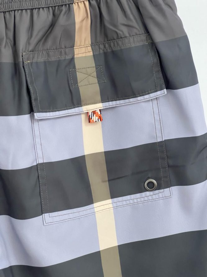 BURBERRY-SWIMMING-SHORT-MEN